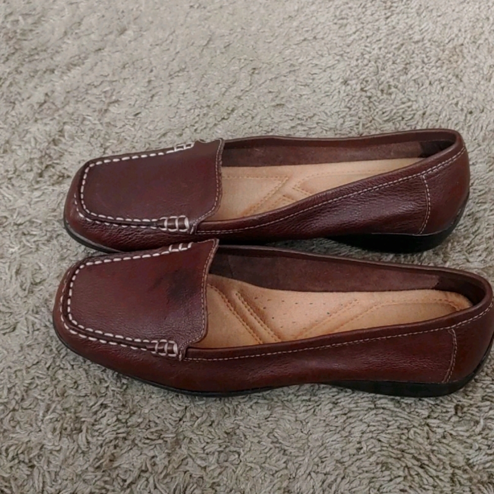 Women's brown flat work shoes